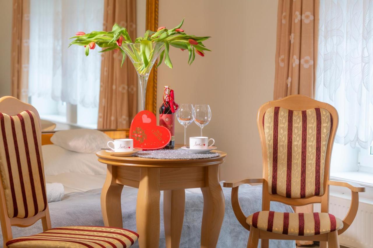 Murena I Restauracja Hotel Ustronie Morskie